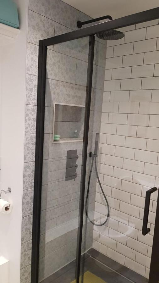 1 Bedroom Apartment On The Riverbank Near St Paul'S London Bagian luar foto