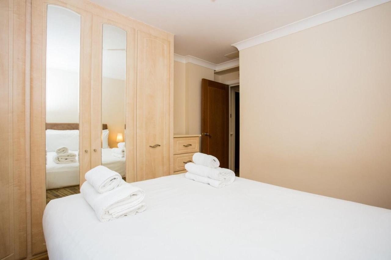 1 Bedroom Apartment On The Riverbank Near St Paul'S London Bagian luar foto